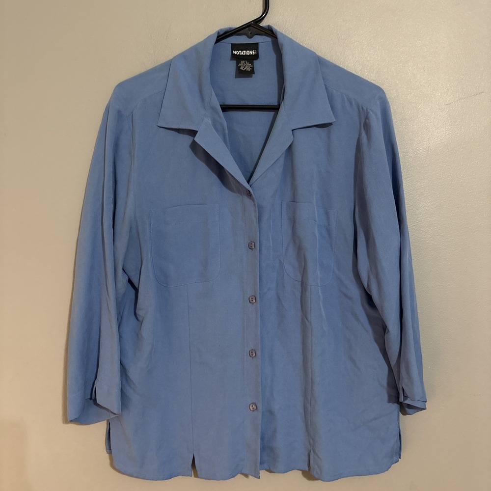 Notations 100 % Silk Blue Blouse, Button down, sz Large 3/4 sleeve